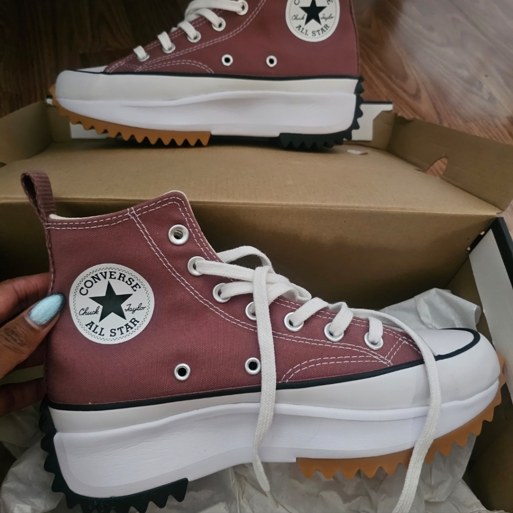 Converse Women's Platform Sneakers - Burgundy